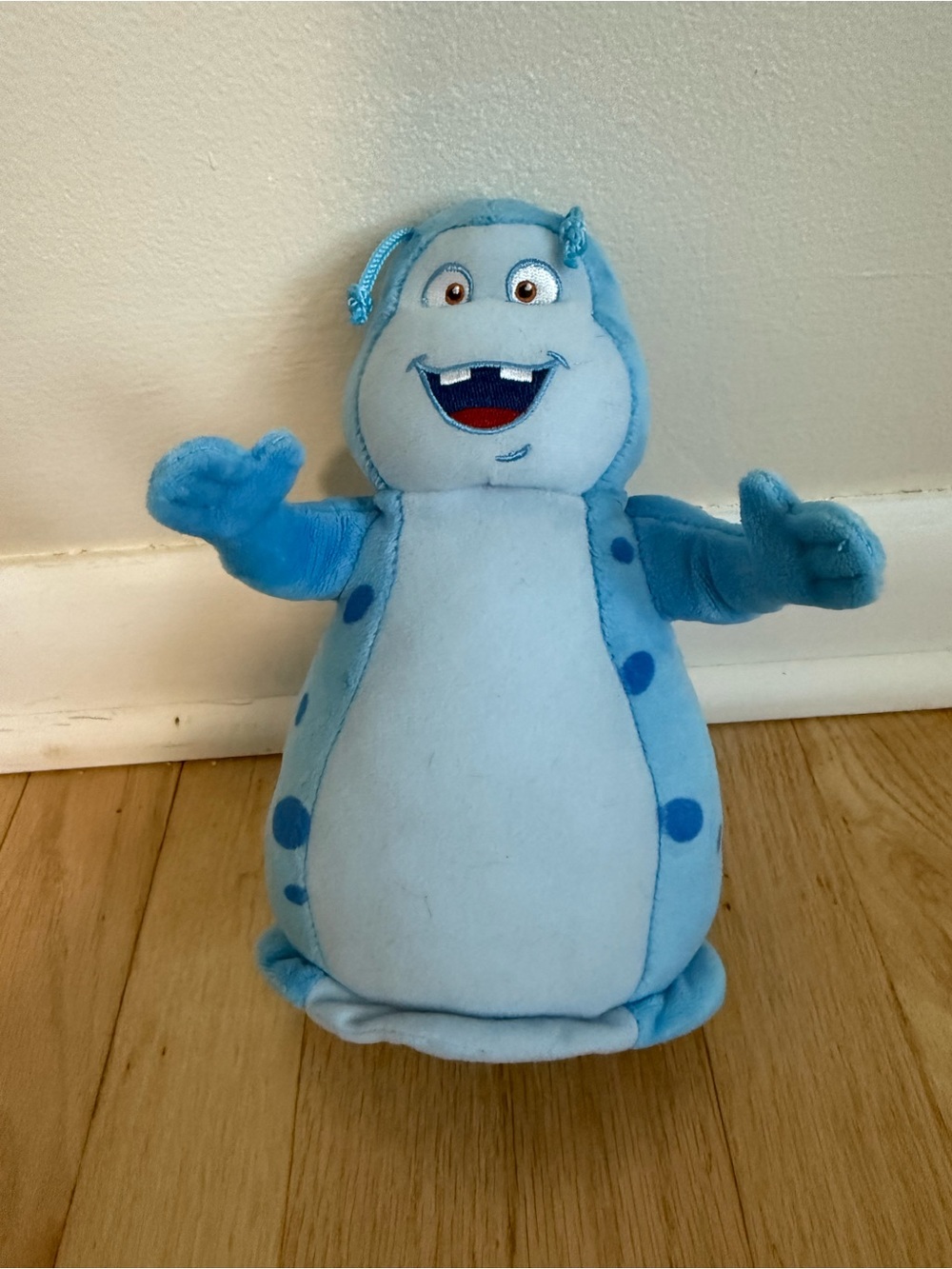 Beat Bugs WALTER Blue Polkadot Bug Plush Toy 8" Stuffed Animal Blip Toys